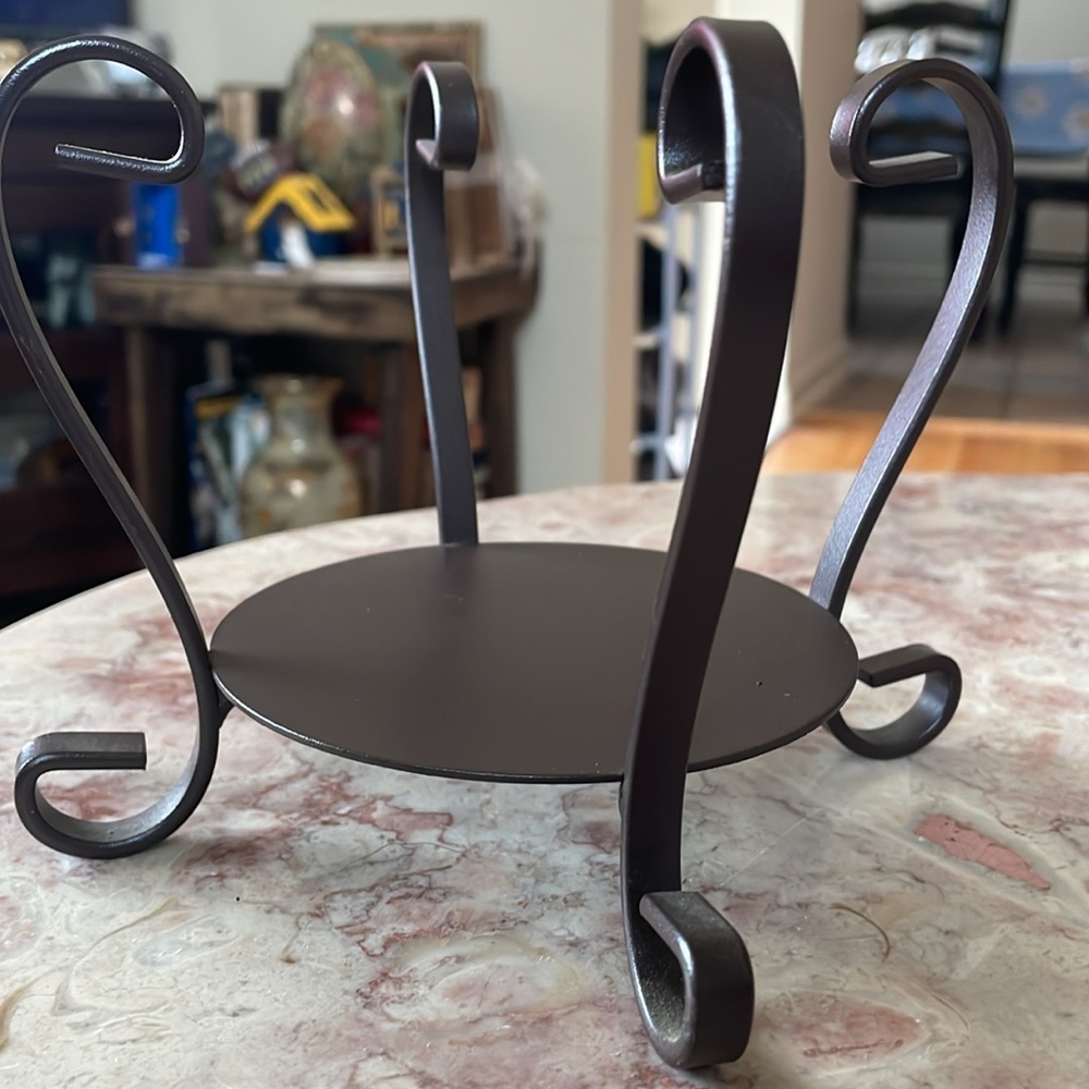 NWT~Yankee Candle Elegant Brown Metal Scroll 3 Wick Candle Display Stand - Picture 3 of 5